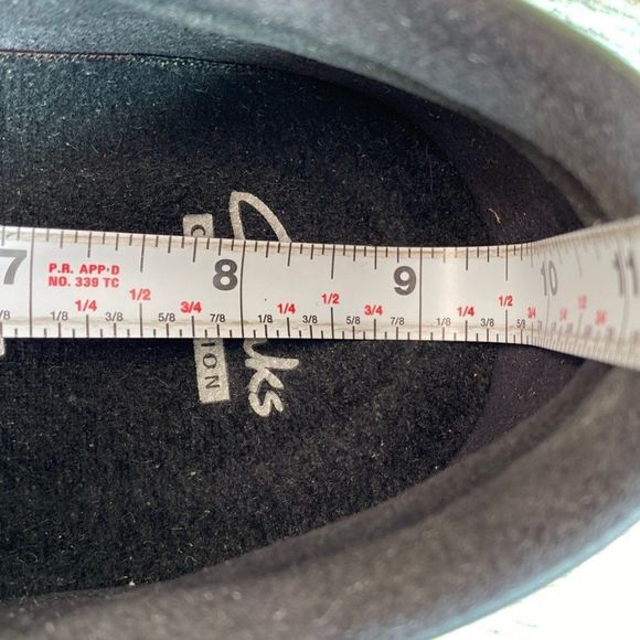 Clarks Womens Black Leather Hook & Loop Mary Jane Shoe Size 6.5M Round Toe Flats - Picture 7 of 10